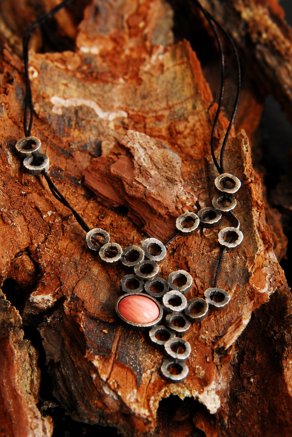 Collar Terra VI