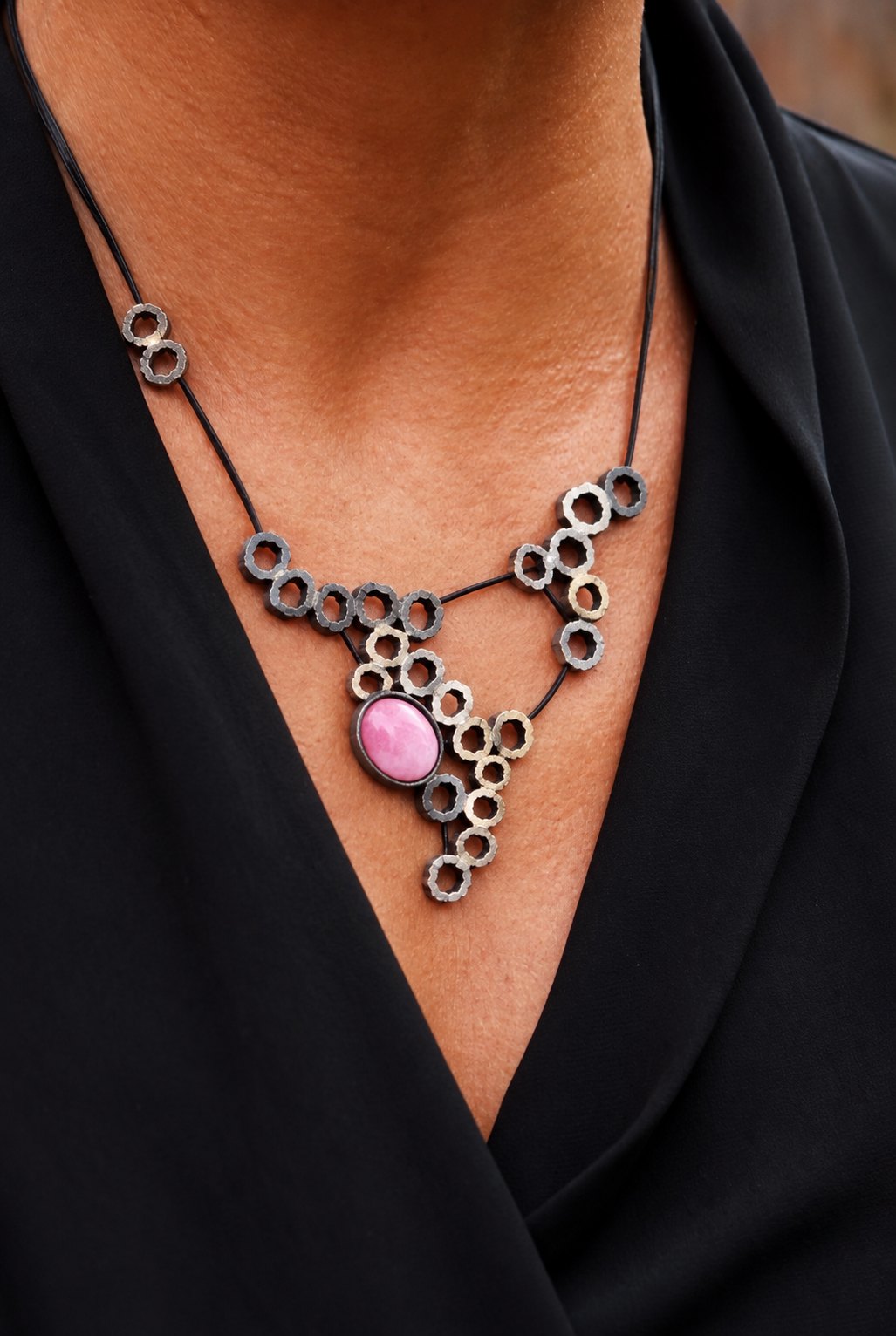 Collar Terra VI